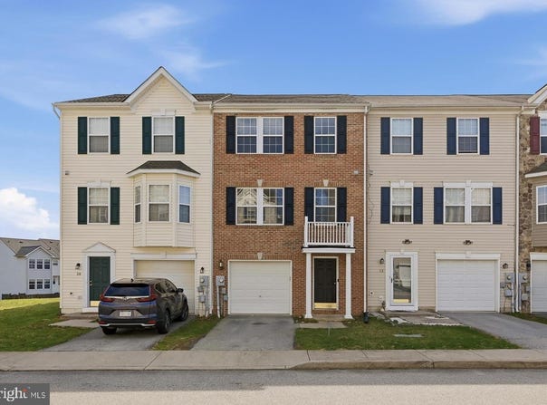 32 BRUCE Drive, CHARLES TOWN, WV 25414