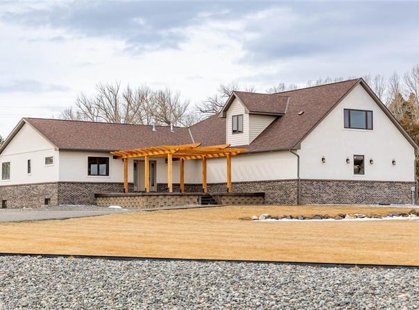 15 Justice Ln, Cody, WY 82414