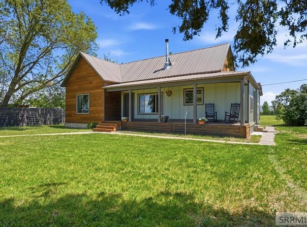 4554 Dingle Road, Dingle, ID 83233
