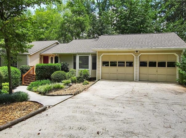 4781 W Lake Drive SE, Conyers, GA 30094
