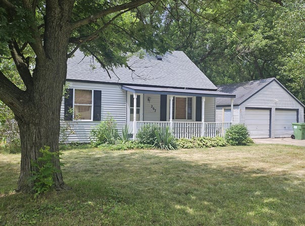 267 24th Street N, Springfield, MI 49037
