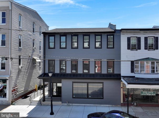 336 MAIN STREET, DENVER, PA 17517
