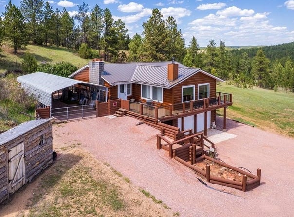 11766 Ridge Road, Hot Springs, SD 57747