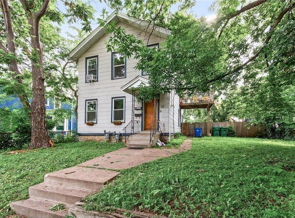 32 Douglas Street, Saint Paul, MN 55102