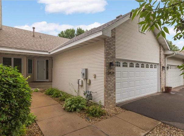 3424 Eagan Oaks Court, Eagan, MN 55123