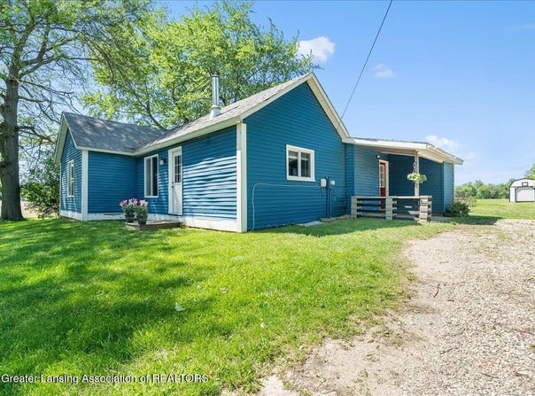 4485 Long Highway, Eaton Rapids, MI 48827