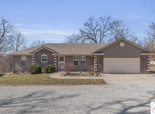21439 Lost Valley, Warsaw, MO 65355