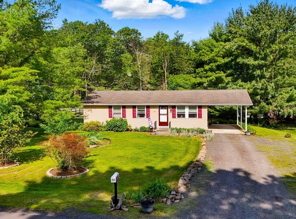 186 NAVAJO DRIVE, AUBURN, PA 17922