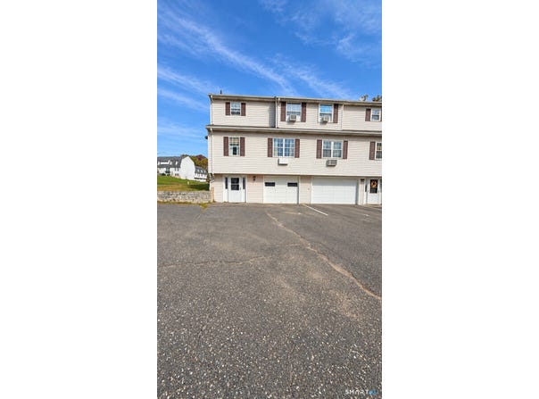 150 Maybury Circle, Waterbury, CT 06705