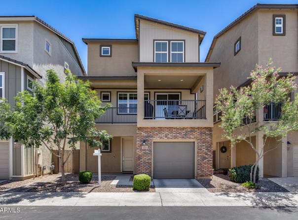 631 W WINCHESTER Drive, Chandler, AZ 85286