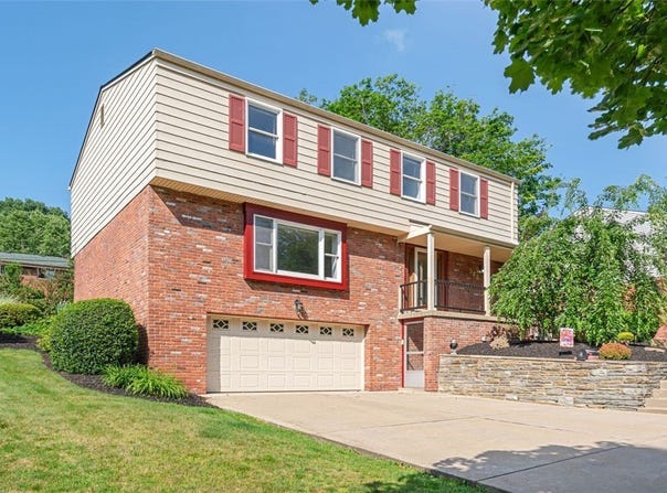 548 Sandrae Drive, Mt Lebanon, PA 15243
