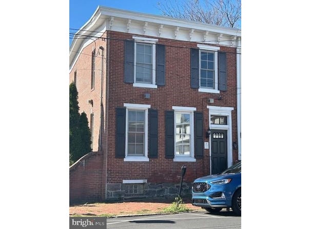 2 W FRONT ST #2ND FLOOR, MEDIA, PA 19063