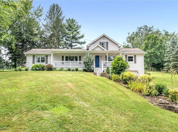 1960 S Medina Line Road, Copley, OH 44333