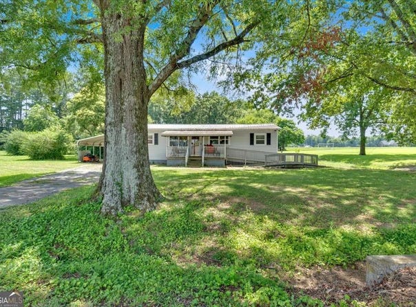 2444 Hall Station, Adairsville, GA 30103