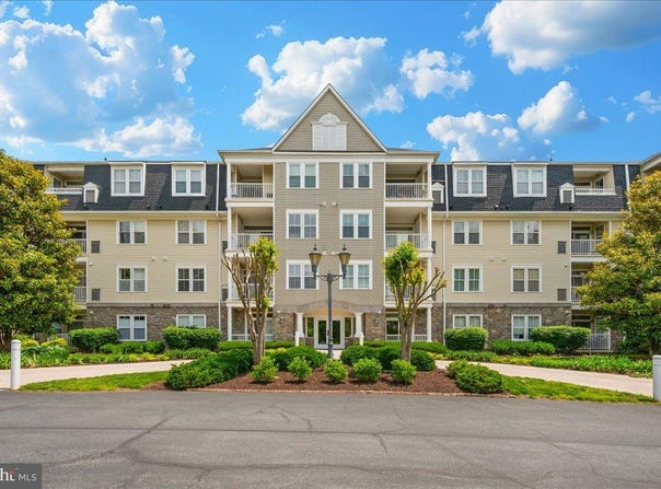 2500 WATERSIDE DR #110, FREDERICK, MD 21701