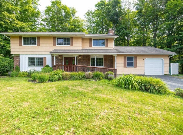 288 Brooksboro Dr Drive, Webster, NY 14580