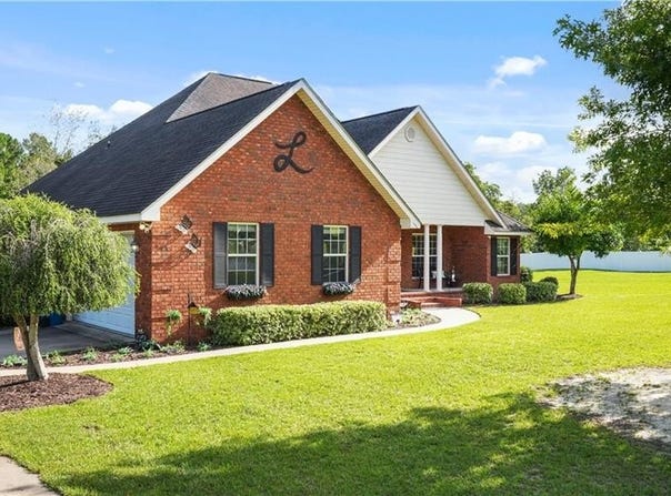 236 Hayden Lane, Jesup, GA 31545