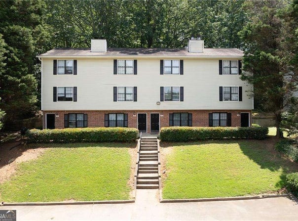 3102 Destin Cir, Snellville, GA 30078