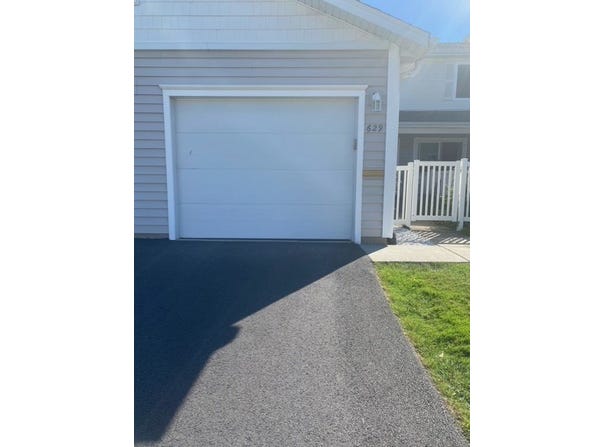 629 BREAKERS Point, Schaumburg, IL 60194