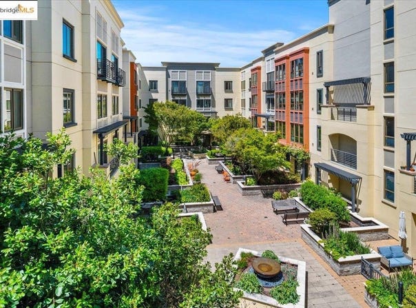 438 W Grand Ave, Oakland, CA 94612