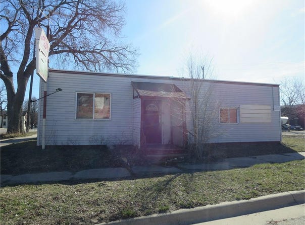 328 Elm Street, Waterloo, IA 50703