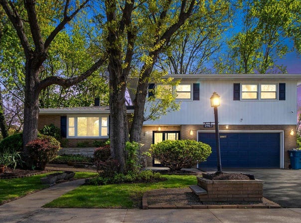2967 W 20th Avenue, Gary, IN 46404