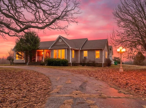 667 County Road 364, Thayer, MO 65791