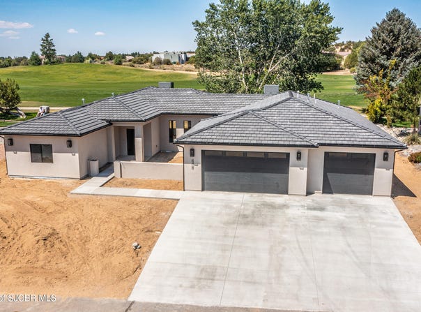 6419 OLD COURSE Drive, Farmington, NM 87402
