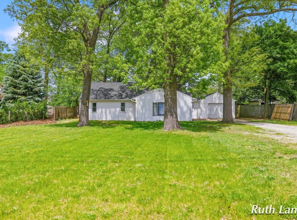1640 Mclaughlin Avenue, Muskegon, MI 49442