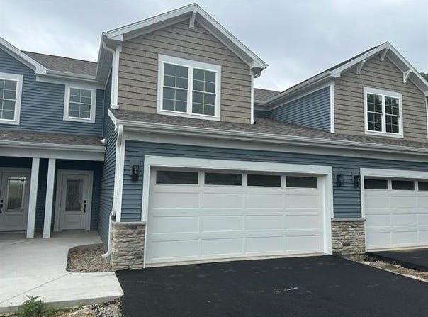 3154 S Bartells Drive, Beloit, WI 53511