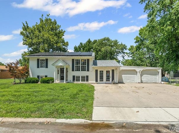 502 Mobile Street, Brighton, IL 62012