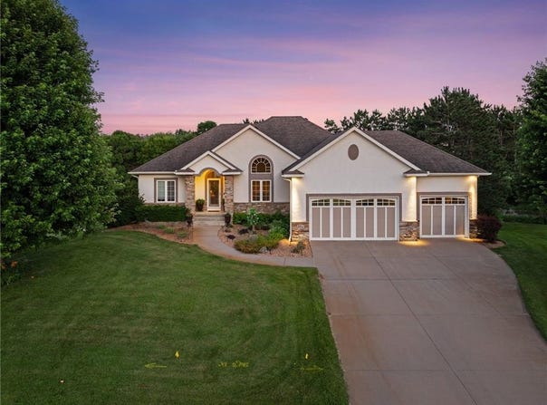 2064 141st Lane NE, Ham Lake, MN 55304
