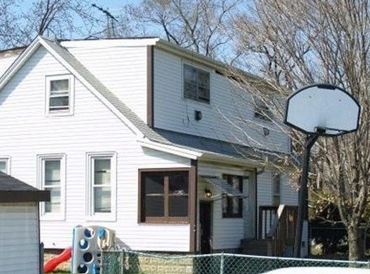 435 E 157th Place, South Holland, IL 60473