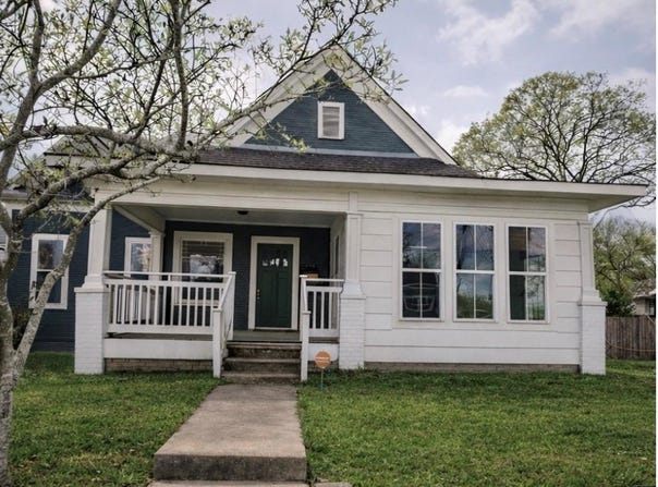 812 N 7TH Ave., LAUREL, MS 39401