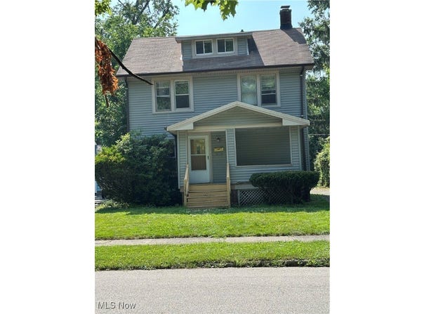 1596 Wood Road, Cleveland Heights, OH 44121