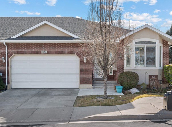 1693 W PEACEFUL VIEW WAY W, South Jordan, UT 84095