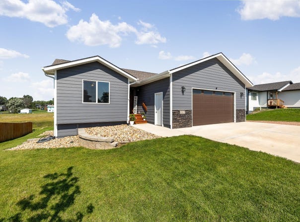 3317 Blackpowder Road, Rapid City, SD 57703