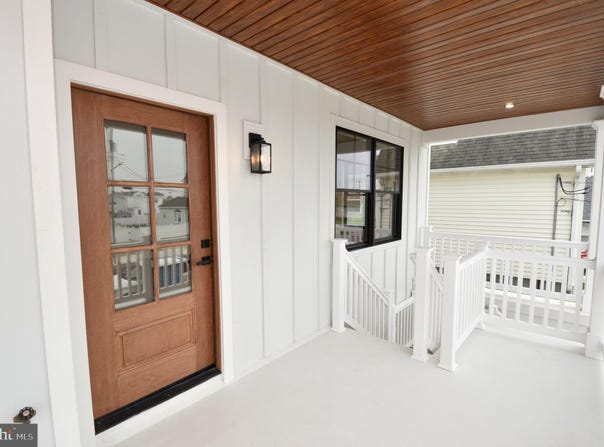 331 W 16TH AVENUE, WILDWOOD, NJ 08260