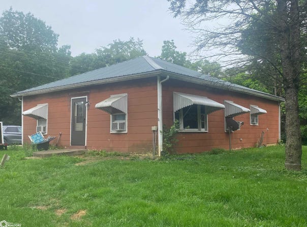610 Olive Street, Farmington, IA 52626