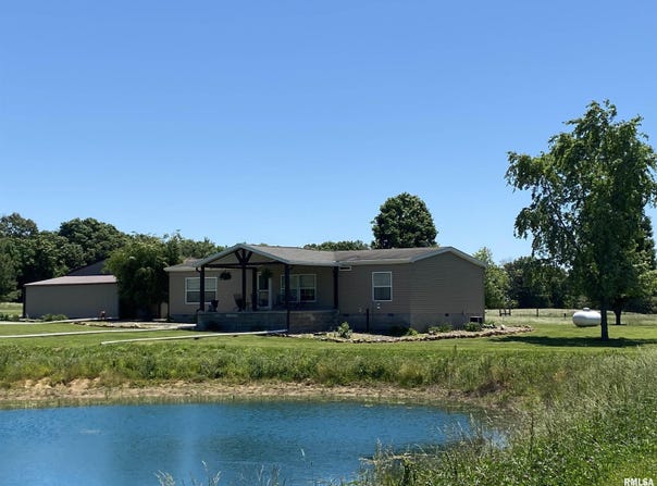 1640 PLEASANT RIDGE Road, Vienna, IL 62995