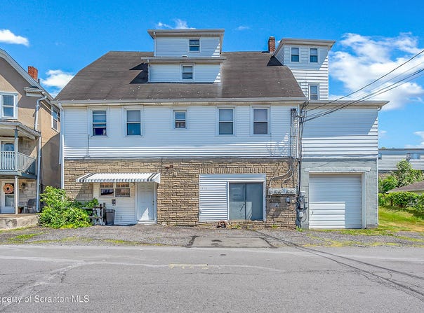 343 Smith Street, Dunmore, PA 18512