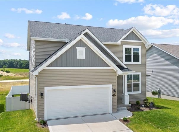 359 Valley Bluff Drive, Wentzville, MO 63385