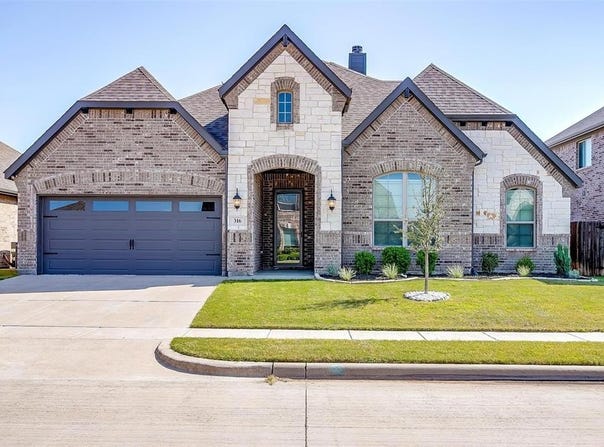 316 Ben Thomas Street, Burleson, TX 76028