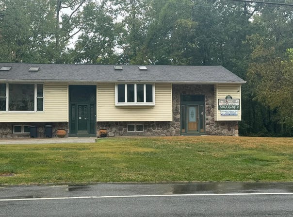 714 HARDING HIGHWAY, CARNEYS POINT, NJ 08069