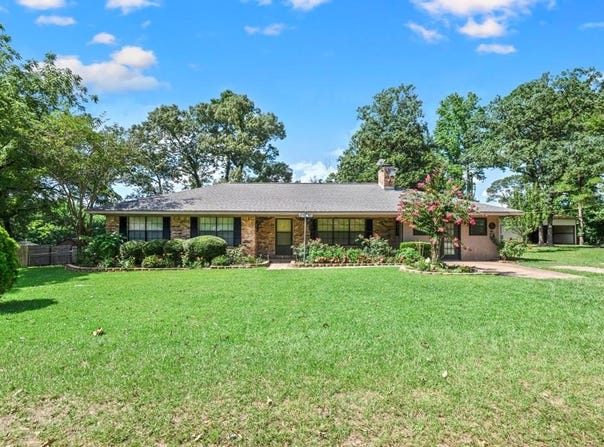 193 County Road 258, Garrison, TX 75946