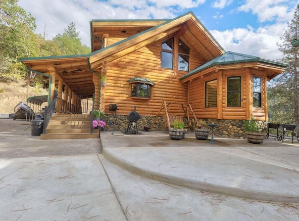 225 Eagle Ridge Road, Canyonville, OR 97417