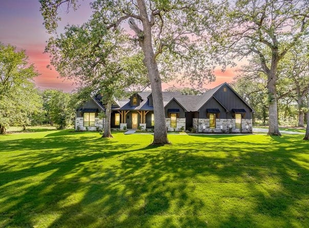 168 Oak Grove Way, Springtown, TX 76082