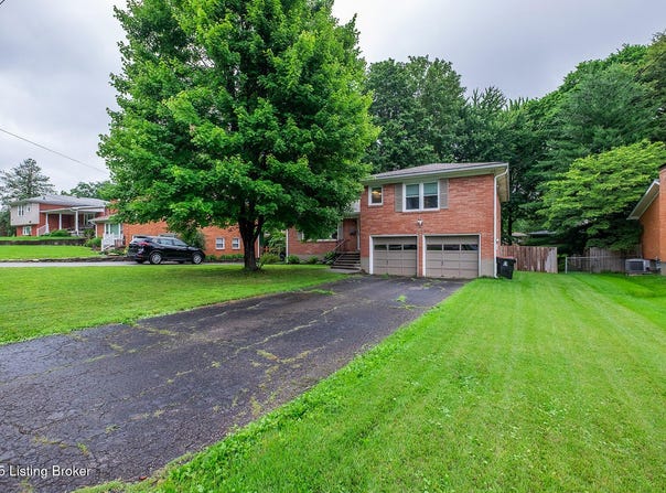 3117 Pamela Way, Louisville, KY 40220