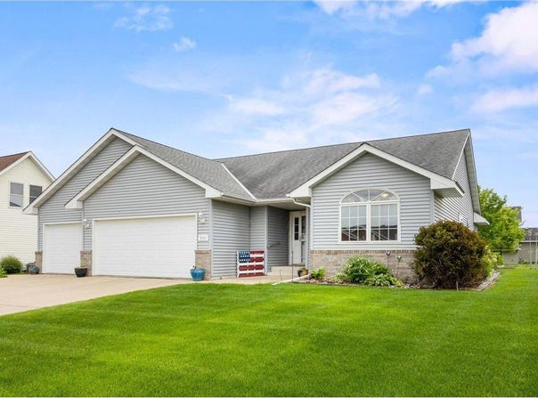 2101 Blake Avenue, Lester Prairie, MN 55354