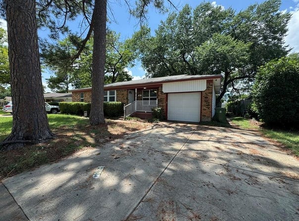 1221 Simpson Drive, Hurst, TX 76053